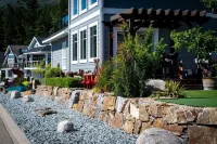 The Point, Breathtaking Lake Views, Luxurious Resort Cottage, La Casa, Kelowna