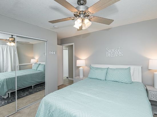 Discounted Oasis, 2 Bedroom Lower-Level Duplex 5 Minutes to Mayo Clinic!