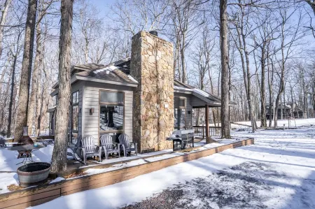 5Min to Ski! Bedroom w/o Steps Golden Tee Sun Room