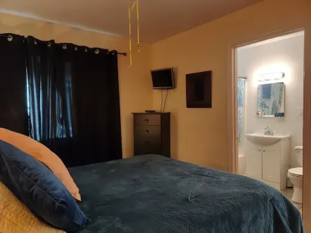 COZY—Dog-Friendly—Perfect for Couples!!! 2025 DISCOUNT for 5-10 days—ASK!!!