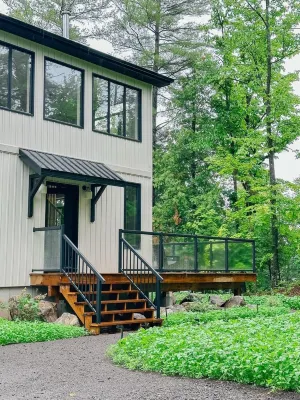 Modern Lake House on White Lake