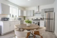 Enjoy a stylish  experience at this  Kick back and relax in a calm stylish space