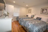 Luxury Living on Beautiful Beach with Spectacular View of the bay and PTown! Hotels in Truro