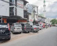 Hotel Aida Syariah Mitra RedDoorz Hotels in Karang Asam Ulu