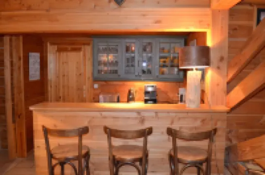 Impressive Chalet, 20m to Piste