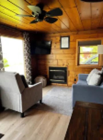 Sleeping Bear Dunes Pet Friendly Cottage on the Lake