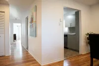 Big & Luxurious, Free Parking, King Size Bed, TV