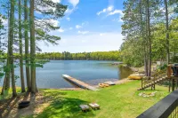 Unique A-Frame cabin/Sauna /Pet friendly /Nearby Trails