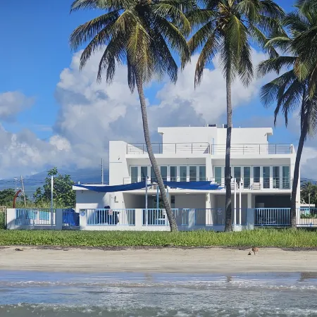 Escape to Secluded Beach in this m new modern 4 bedroom/4 bath villa