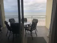 Beachfront Condo 3 Bedrooms/5 Beds/3 Bathrooms