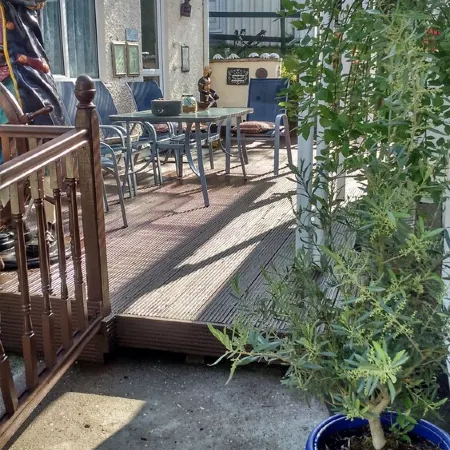 Fantastic self-catering apartment on the outskirts of Caerleon Отели в г. Каерлеон