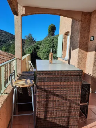 Beautiful Apt. T3 in Les Issambres with splendid sea view and Gulf of Saint-Tropez