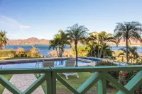 Super Clean Beach Condo with Vast Oceanfront Views Near Marina Playa Flamingo
