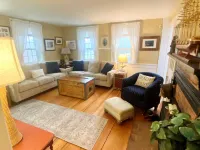 Remodeled Historical Cape House.  Close to Town, Bayside, and Ocean Hotels in Wellfleet