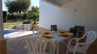 House with garden, private pool and bbq
