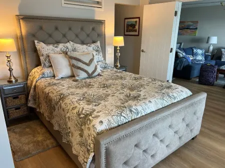 Closest to the Sandy Beach/ Direct Ocean front / Full Back up Generator Отели в г. Nazareth