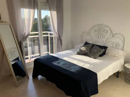 Beautiful apartment with sea views, 5 min walk to the beach. Cap roig Отели в г. Baix Ebre