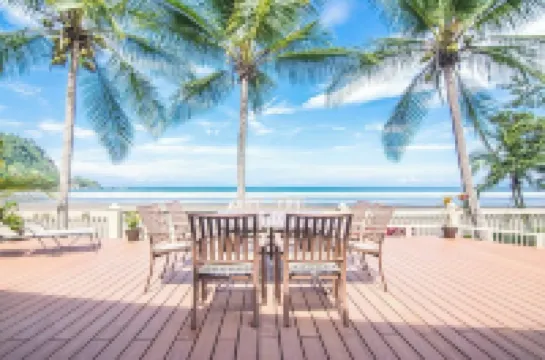 7 Bedroom Luxury Oceanfront Villa on South End of Jaco Beach