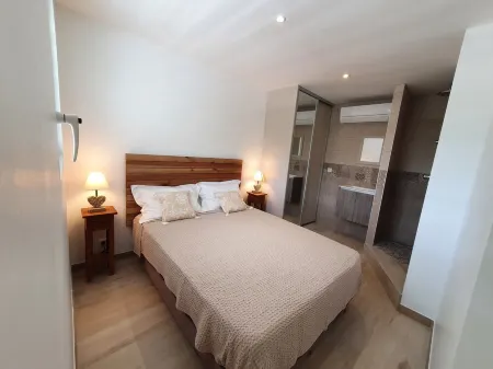 Pinel Sublime apartment in residence SEA VIEW