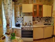 Apartment More. Shevchenko Avenue / French Boulevard