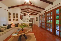 2 Minute Walk to Beach - Private Pool, Patio & Garden Hidden Gem Charming Home