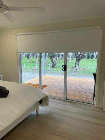 Newland View - Relax, unwind and enjoy - close to Encounter lakes and Beach.