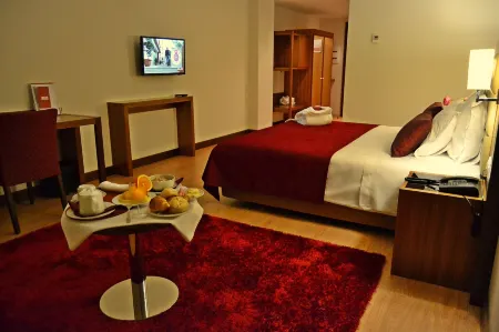 Placido Hotel Douro - Tabuaco Отели в г. Валонгу-душ-Азейтеш