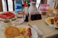 Private Ocean-Front Cabin with Private Bathroom on San Blas Island - petit déjeuner