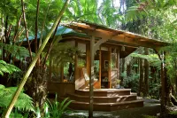 Volcano Rainforest Retreat - Rum och frukost