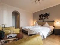 Schloss Plars Wine & Suites Hotels in Algund