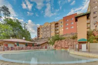 Wisconsin Dells Resort Condo w/ 2 Fireplaces - 3 stjerner
