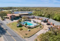 Cape Pines Motel فنادق في هاتيراس