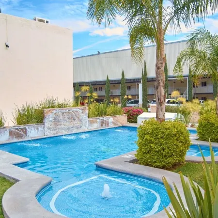 Hotel del Alba Inn & Suites