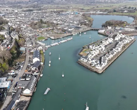 Fisherman Cove Hotels in Porthmadog