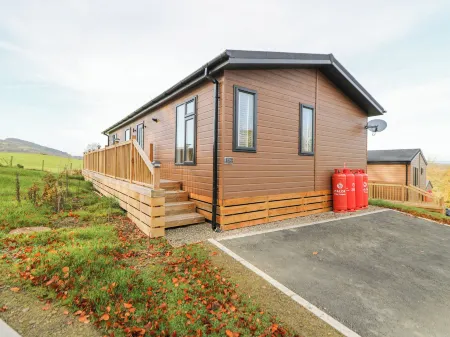 Seren Lodge Отели в г. Диссерт энд Трекоед