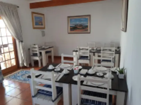 Baleia Guest Lodge โรงแรมในเฮอร์มานุส