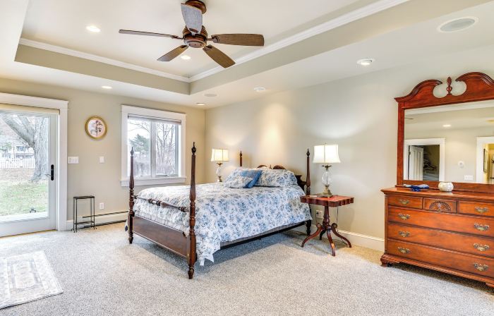 3 Blocks to Lake Ontario: Getaway in Cape Vincent!