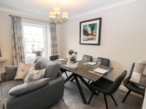 Market Square Maisonette