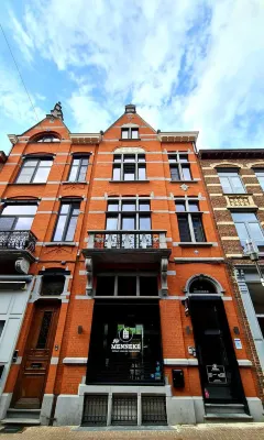 Hotel Het Menneke Hotels near Numero Dieci