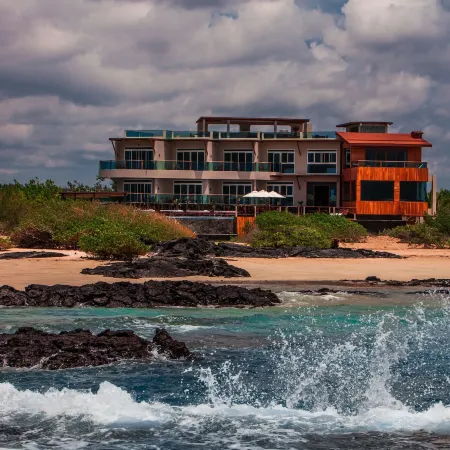 Iguana Crossing Boutique Hotel