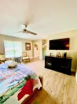 Coast Oaks Cottage 6 1 Bedroom Cottage by RedAwning Hotels in Rockport