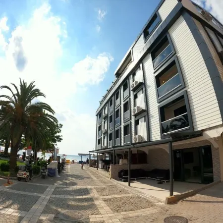 Extravagant Hotel Avsa
