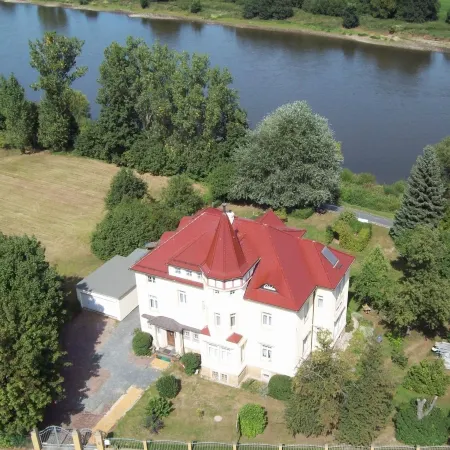 Pension Villa Else Отели рядом с достопримечательностью «Мост Локвицталь»
