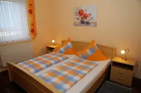 Landgasthaus Zum Mönchshof Hotels in Wolframs-Eschenbach