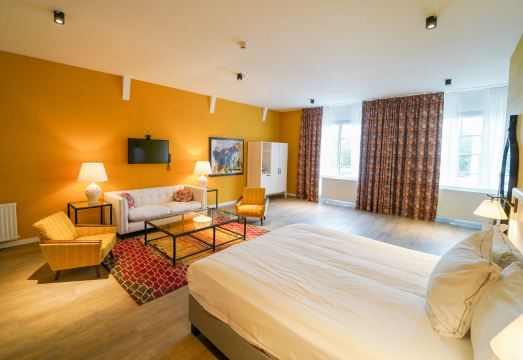 플레처 호텔-레스토랑 드 아우데 헤방헤니스