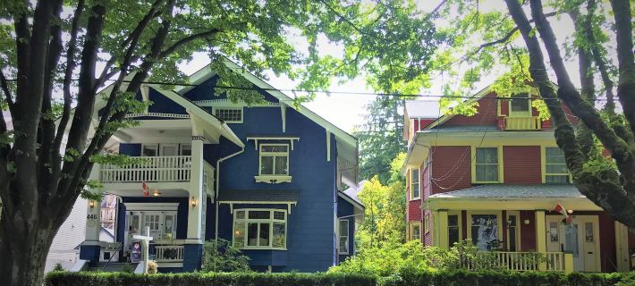 Douglas Guest House Hotels in Vancouver
