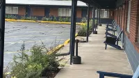 BlueGem Motel - parking