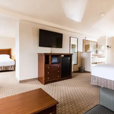 Red Lion Inn & Suites McMinnville
