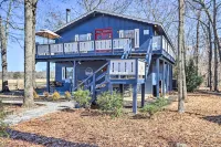 Cozy Caymus Cabin ~ 3 Mi to Callaway Gardens! - parking