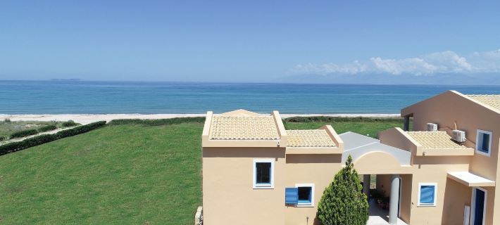 Ammoudia Maisonettes Hotels in Thinali